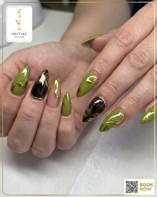 Initial Nails and Spa — Nail salon in Elgin